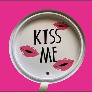 Kiss Me Tin